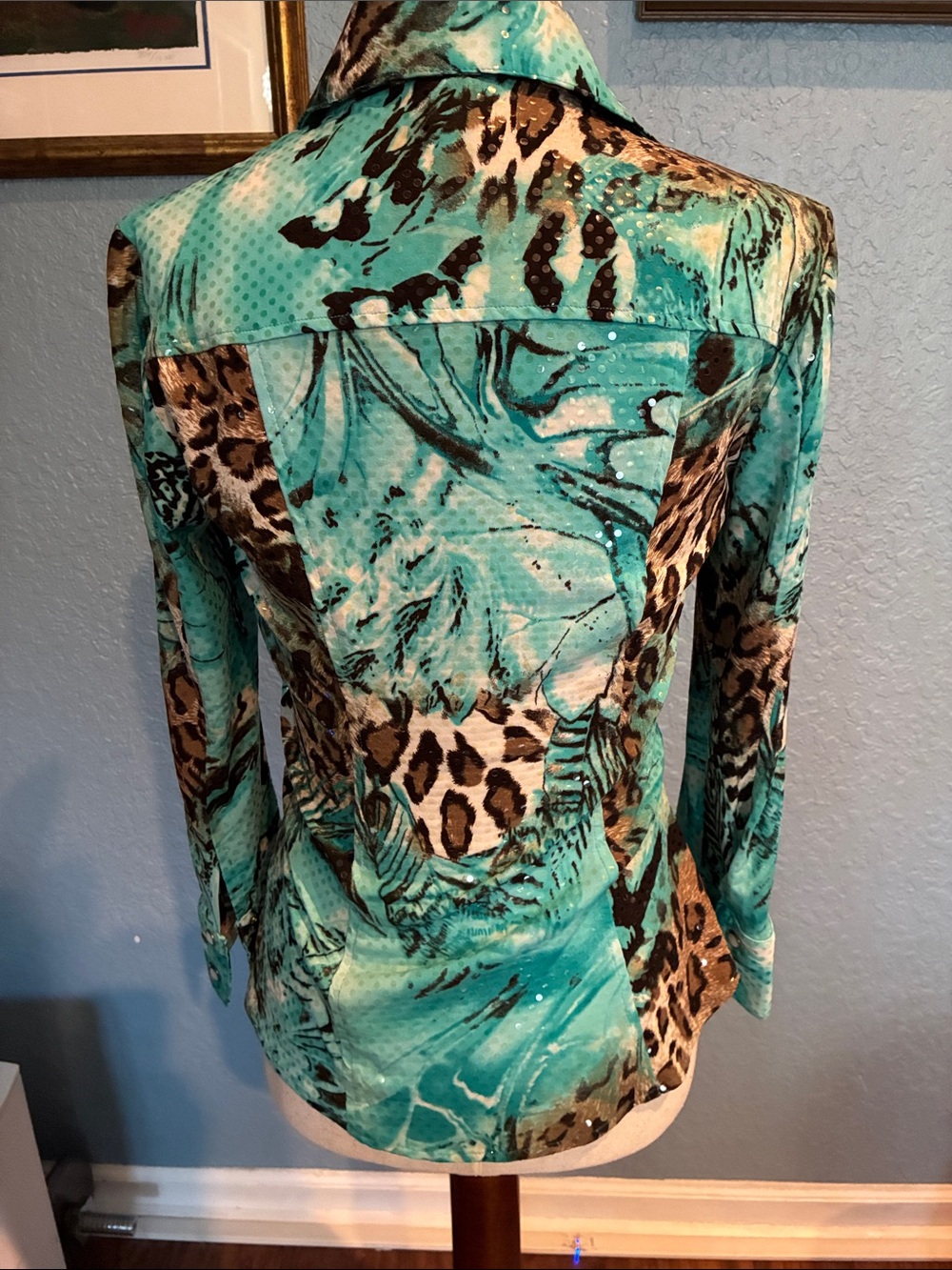 Cache Button Down Top - Picture 6 of 9